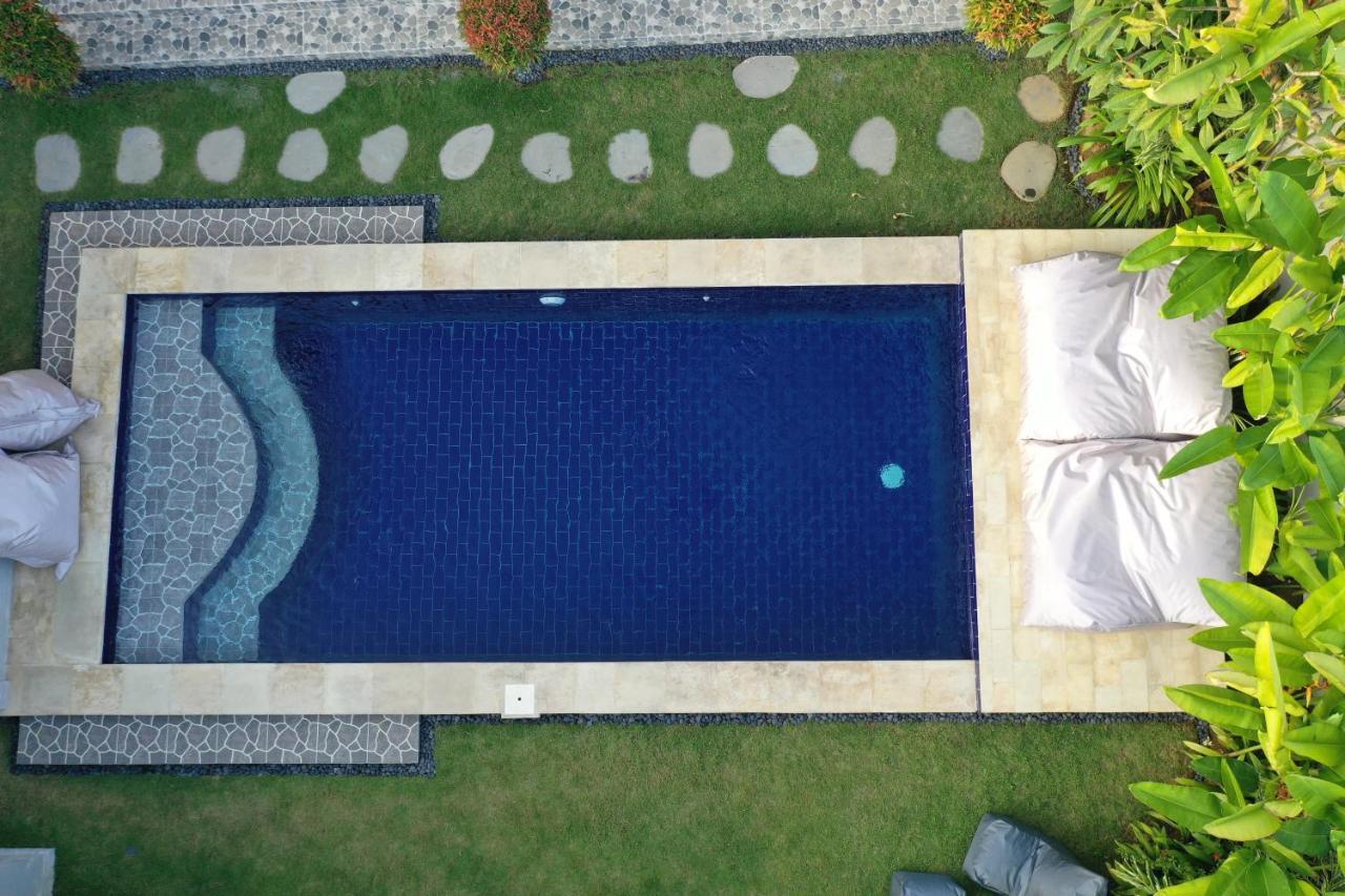 Surf & Party - Hostel Somewhere Else Canggu  Luaran gambar