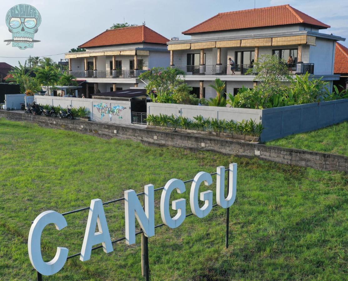 Surf & Party - Hostel Somewhere Else Canggu  Luaran gambar