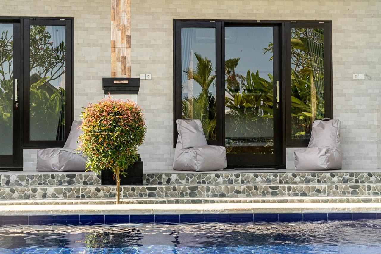 Surf & Party - Hostel Somewhere Else Canggu  Luaran gambar